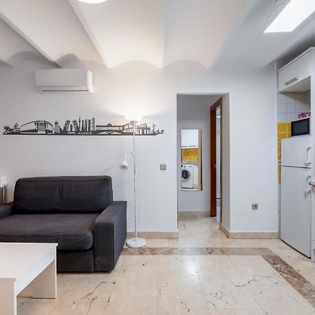 2 Bedroom 1 Bathroom Furnished - Sol - Cozy Vintage - Mintystay Madrid Exteriör bild