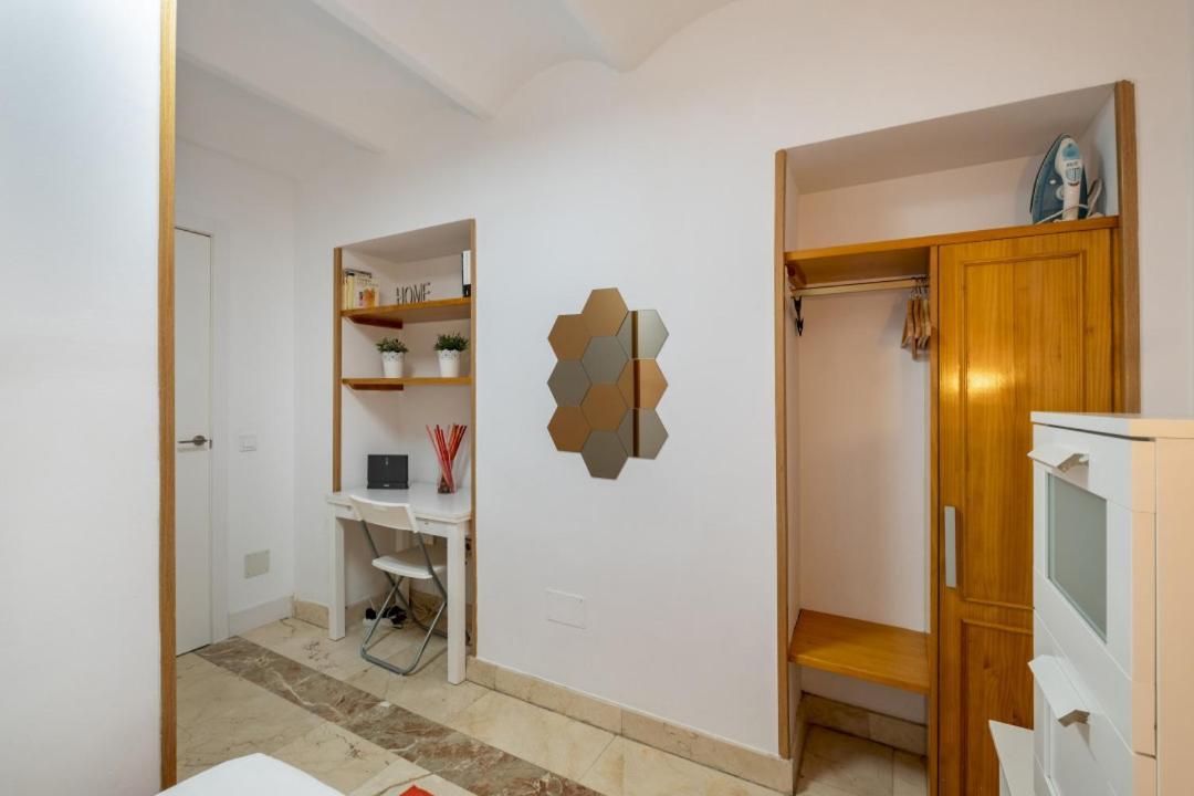 2 Bedroom 1 Bathroom Furnished - Sol - Cozy Vintage - Mintystay Madrid Exteriör bild